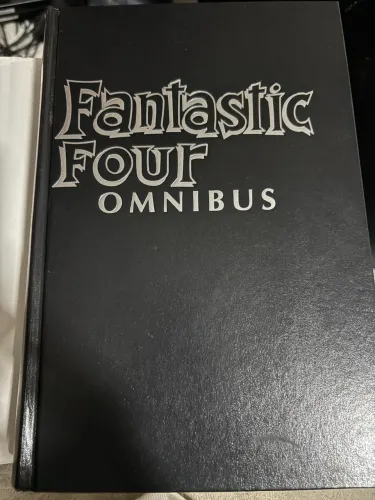 Fantastic four ominibus john byrne primeira ed