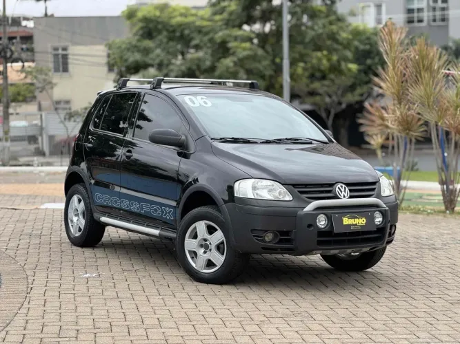 Volkswagen Crossfox 1.6 MI Total Flex 8V 5P 2006