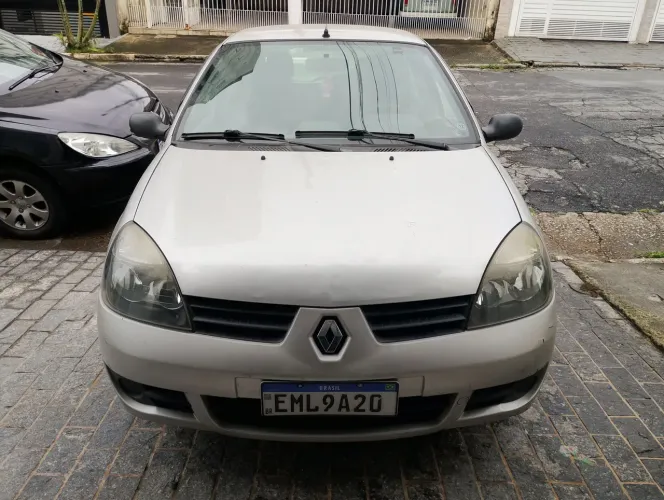 Renault Clio Campus Hi-flex 1.0 16V 5P 2010