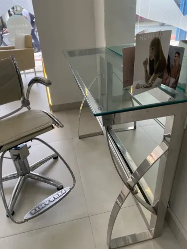 Mesa Aparador de Inox e vidro