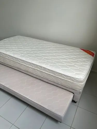 Cama box dupla solteiro com dois colchões 