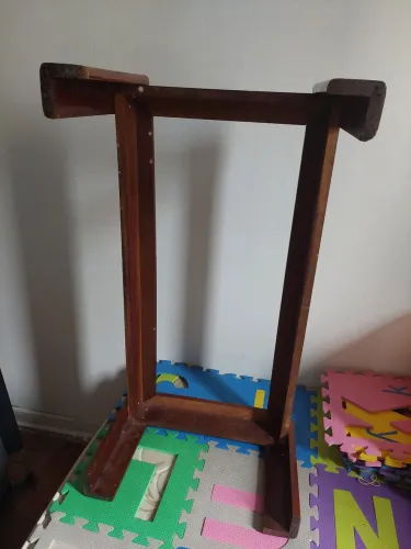 Mesa de centro com tampo de vidro
