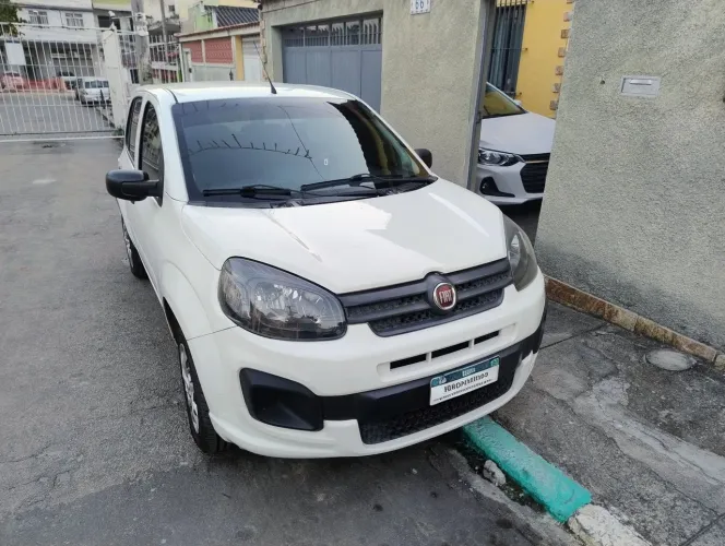 Fiat Uno Attractive 1.0 EVO Fire Flex 8V 5P 2021