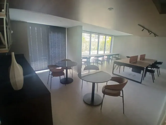 Studio Decorado 25 m² à Venda | Zion | Centro de Curitiba | R$ 384.620,22