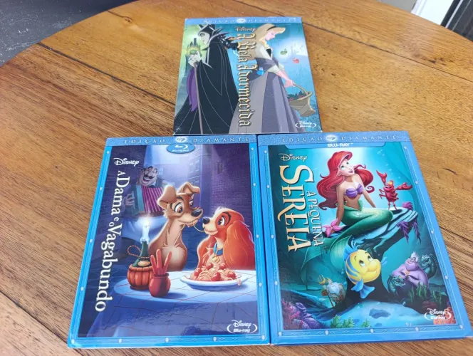 BLU-RAY DISNEY EDIÇÃO DIAMANTE: A BELA ADORMECIDA A DAMA E O VAGABUNDO A PEQUENA SEREIA 