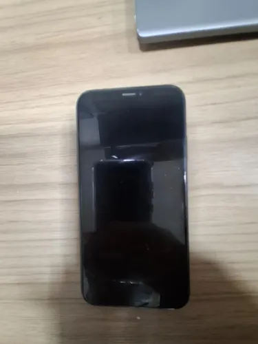 Vende-se iPhone XR 64g