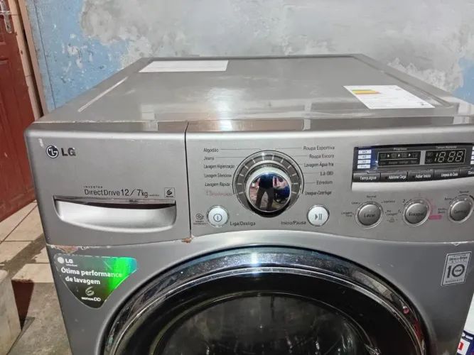 Máquina de lavar e secar lg