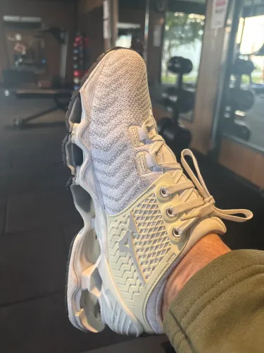 Tenis Mizuno