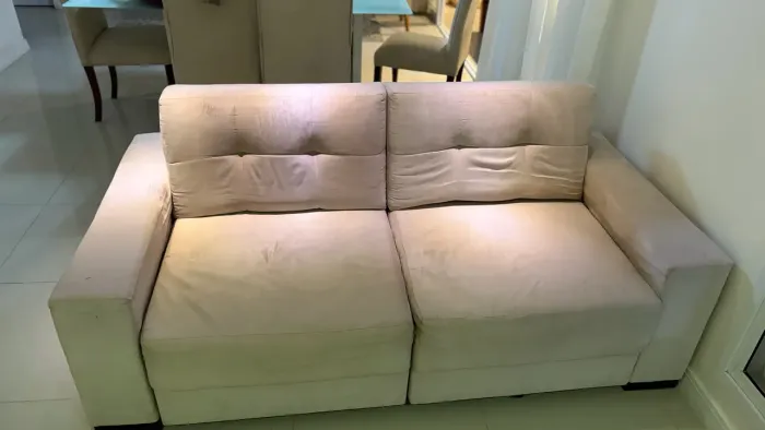 Vendo Sofá Retrátil 190 cm X 140 cm