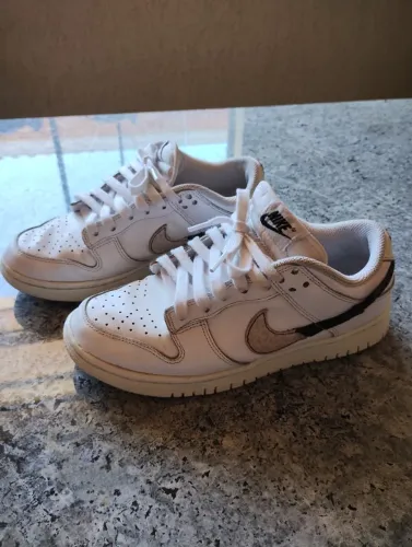 Tênis Nike Dunk Low Se Animal Instinct - Branco (37)