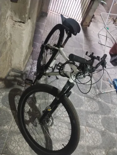 Vendo bicicleta semi nova aro 29