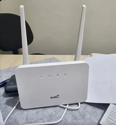Roteador Wi-Fi CP-106 com conexão móvel via chip