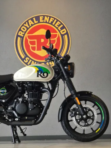 Hunter 350cc Brazil White 2027 - Duvallyer Rodrigues - 21 9 9271 71 82 - Royal Enfield