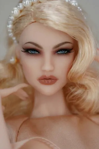 Boneca Muse para Angelo.