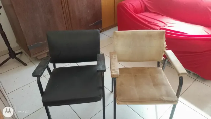 Cadeira de escritório forte usada