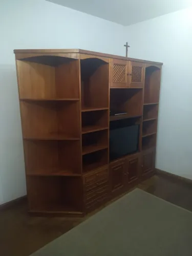 Estante de Madeira Cedro Maciça