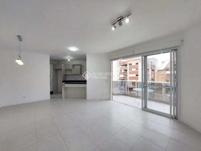 Cobertura duplex com 2 suítes à venda no Córrego Grande em Florianópolis