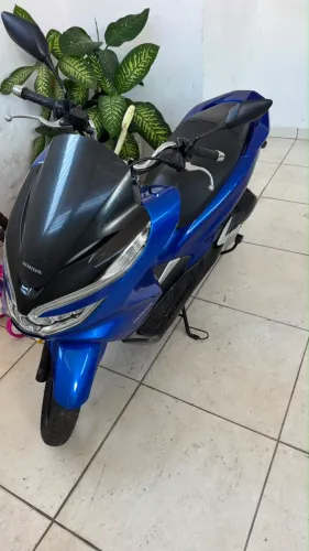 VENDE-SE MOTO PCX