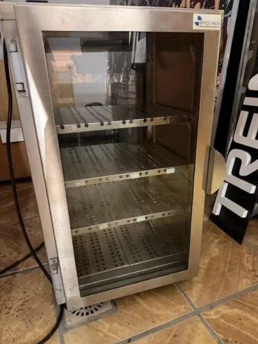 Pastrue(Quente) feito em INOX com 2 portas de vidro. (Tamanho Pequeno)