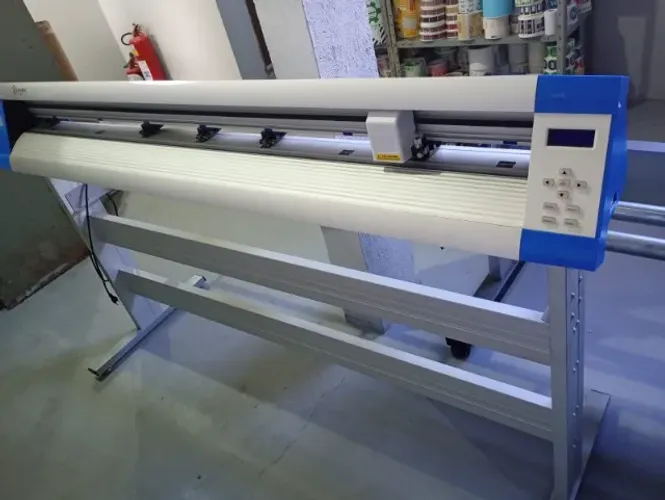 Yinghe YH-1500G Plotter de Corte Automático de Contorno de 1500mm