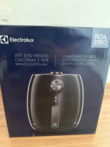 Air Fryer Electrolux 3,2l Preta Efficient Com Timer 1400w Por Rita Lobo Eaf15 - 127v Preto