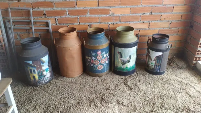 Latão de leite antigo 320 cada!