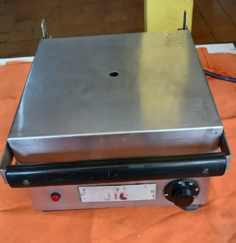 Chapa Sanduicheira Elétrica Prensa Lisa 110v Croydon