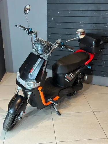 Scooter Eletrica Robô- não precisa de habilitação 