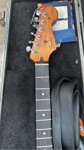 GUITARRA FENDER AMERICANA