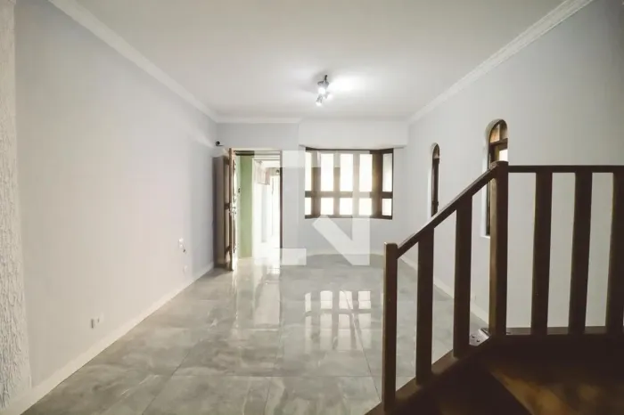 Casa à Venda - Santana, 4 Quartos, 200 m2