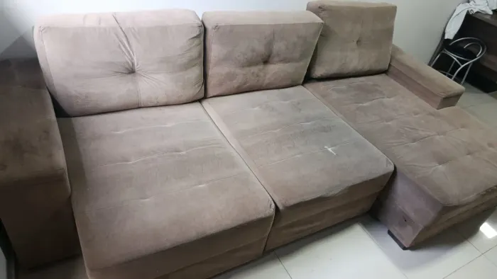 Sofá retrátil com chaise