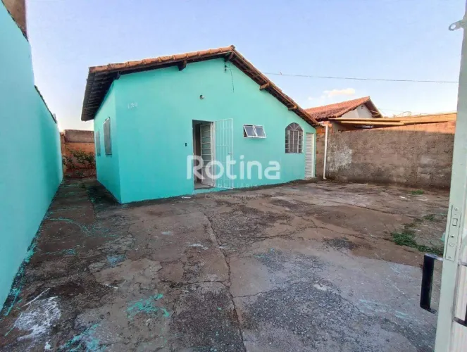 Casa residencial à venda no Bairro Luizote de Freitas, em Uberlândia