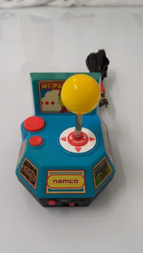 NAMCO PLUG & PLAY ORIGINAL COM 6 JOGOS: MS' PACMAN, XEVIUOS, GALAGA, POLE POSITION, MAPPY