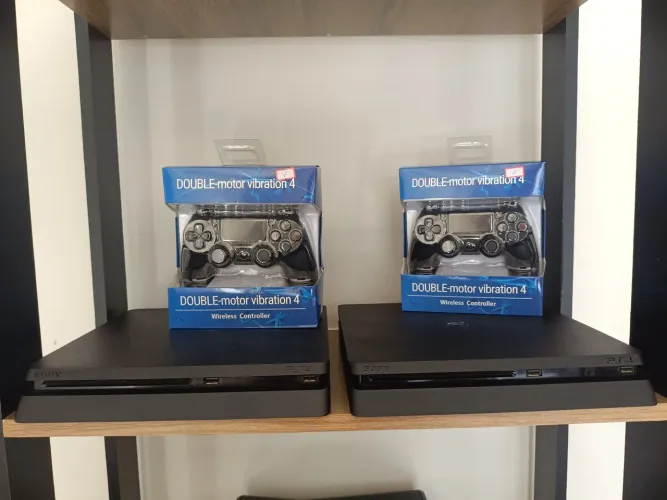 Ps4 slim 1tb de armazenamento pouco tempo de uso enviamos e com garantia 90 dias