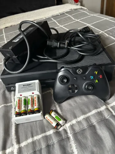 Xbox One 500GB Original - Console para Jogos