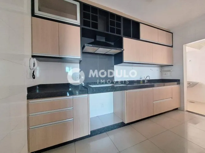 Apartamento mobiliado disponível para locação no bairro Brasil.