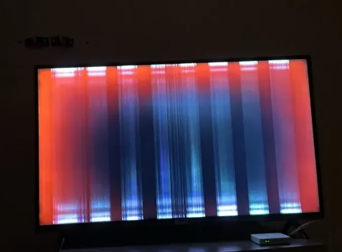 TV TCL COM DEFEITO