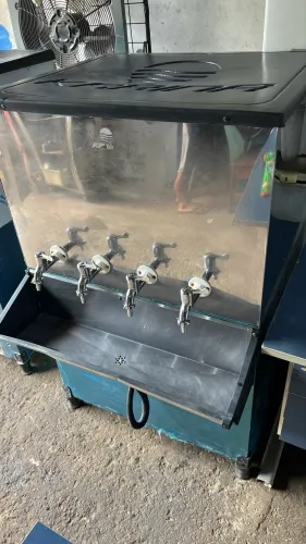 Bebedouro industrial marca KARINA 200 litros