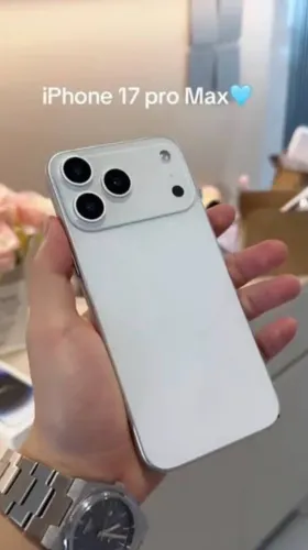 iPhone 17 pro Max! Garantia Apple até agosto de 2027