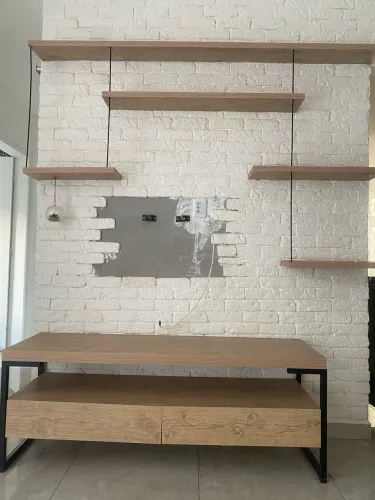 Rack e prateleira estilo industrial