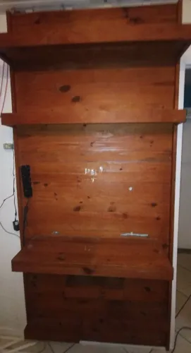 Painel em madeira maciça