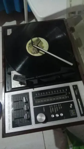 Tocador de disco antigo zero