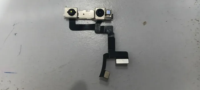 Câmera frontal com face id iphone 11 funcionando 