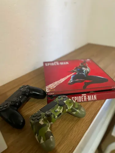 PS4