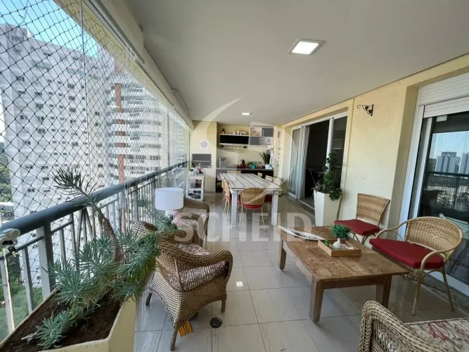 Apartamento a venda rua Sócrates ,com sacada com churrasqueira, e 03 suítes ,3 vagas .