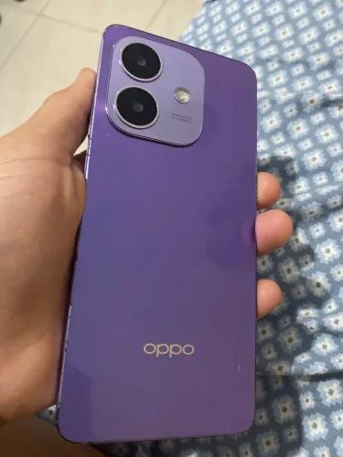 Vendo celular Oppo A40 tenho caixa, carregador aceito trocas! Ou ofertas!!1 ano de uso.