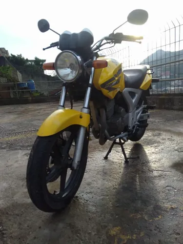 Honda Twister CBX 250 - Ano 2008 - Muito Conservada - Estilo, potência e economia!