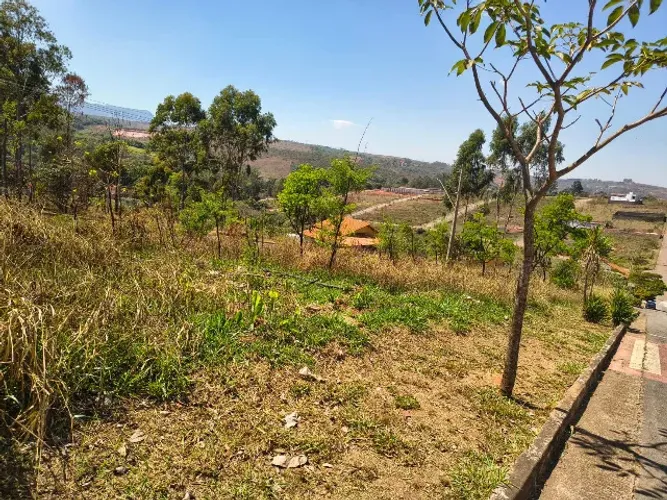 Lote a venda no Bairro Santa Rosa em Congonhas 360 m²
