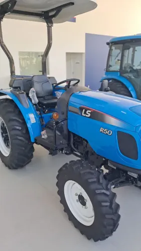 TRATOR LS R50 - MAIS TECNOLOGIA E DESEMPENHO NA CATEGORIA DOS 50 CV