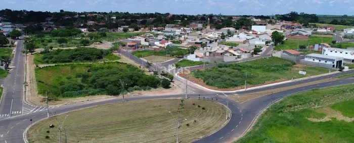 Terreno Residencial 242 m² em Face Sombra Próximo à Represa Municipal